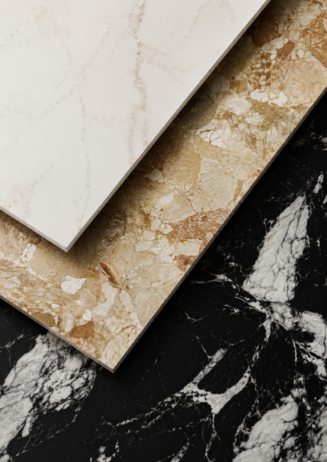 Layered ivory, gold and black Sincronia slabs